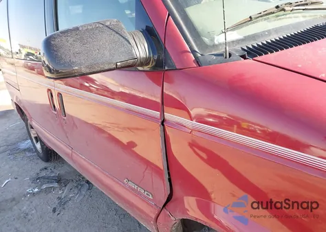 1998 Chevrolet Astro z USA, uszkodzony, nr VIN 1GNDM19W2WB213426